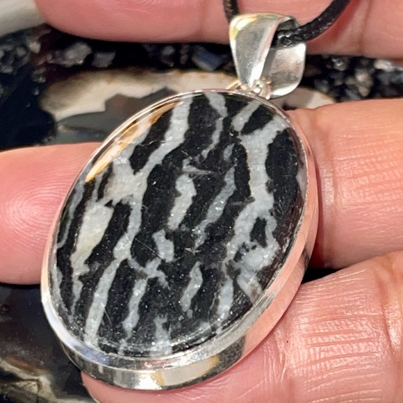 White Buffalo Turquoise Pendant 2 1/4” - Picture 11 of 17